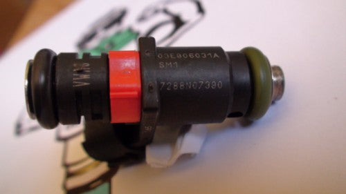 VW Polo Injectors Siemens Deka 7288N07390 VW No 03E906031